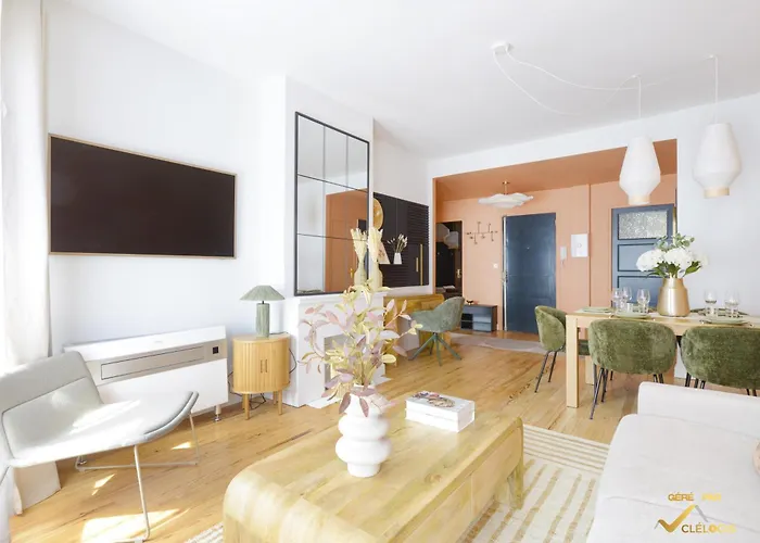 House Апартаменты *