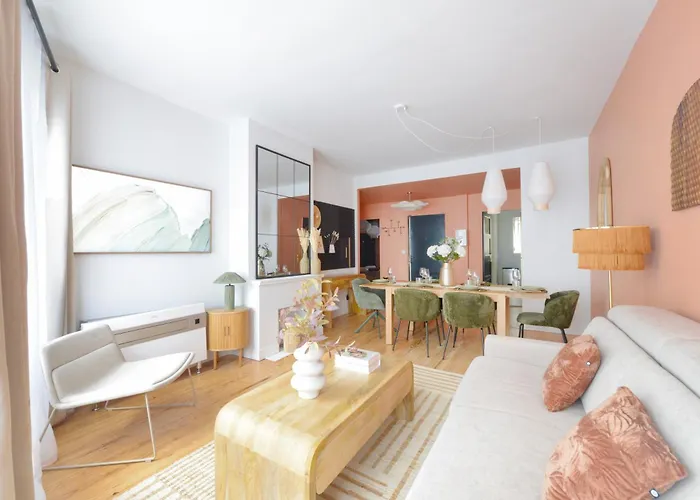 Апартаменты House *